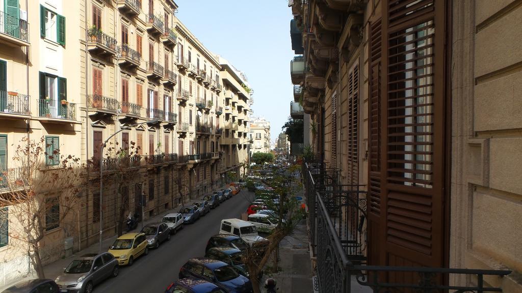 Bed and Breakfast Bb Essenze Palermo Zewnętrze zdjęcie