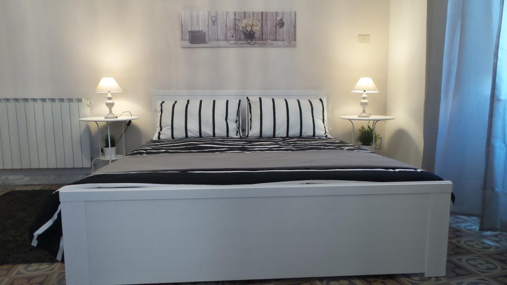Bed and Breakfast Bb Essenze Palermo Zewnętrze zdjęcie