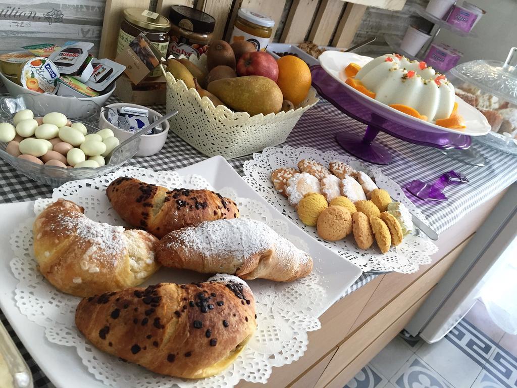 Bed and Breakfast Bb Essenze Palermo Zewnętrze zdjęcie