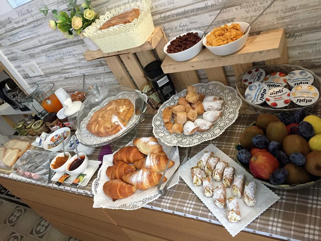 Bed and Breakfast Bb Essenze Palermo Zewnętrze zdjęcie
