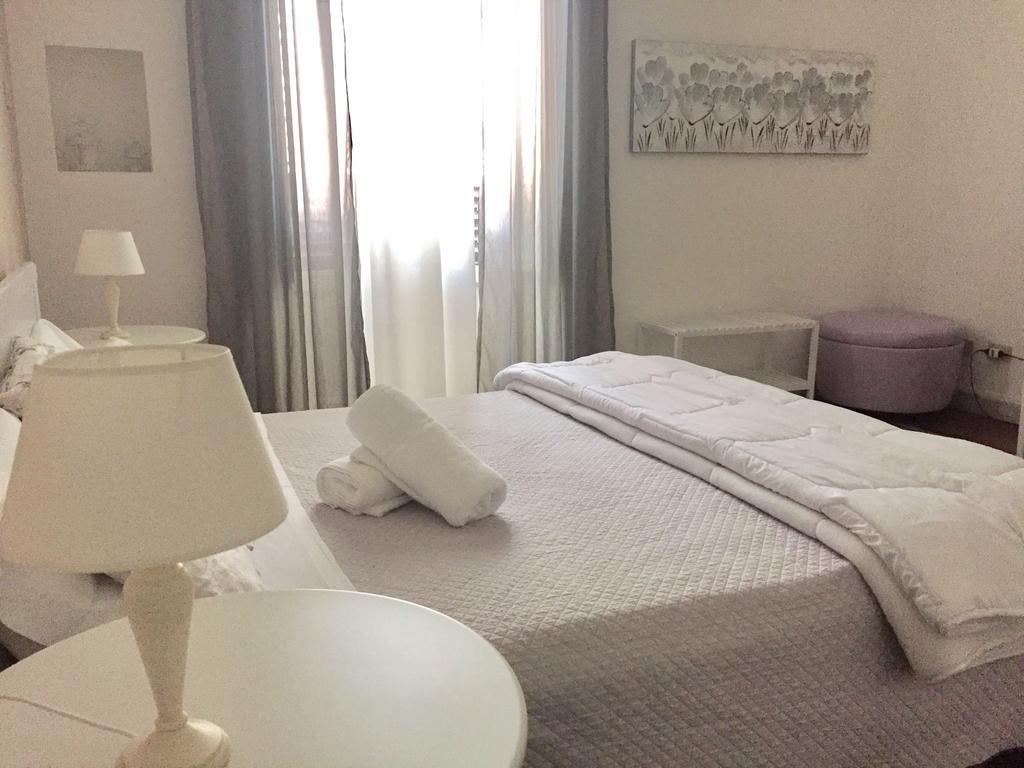 Bed and Breakfast Bb Essenze Palermo Zewnętrze zdjęcie
