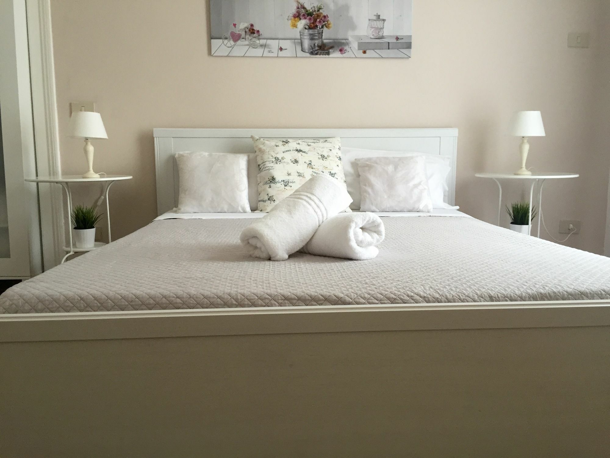 Bed and Breakfast Bb Essenze Palermo Zewnętrze zdjęcie