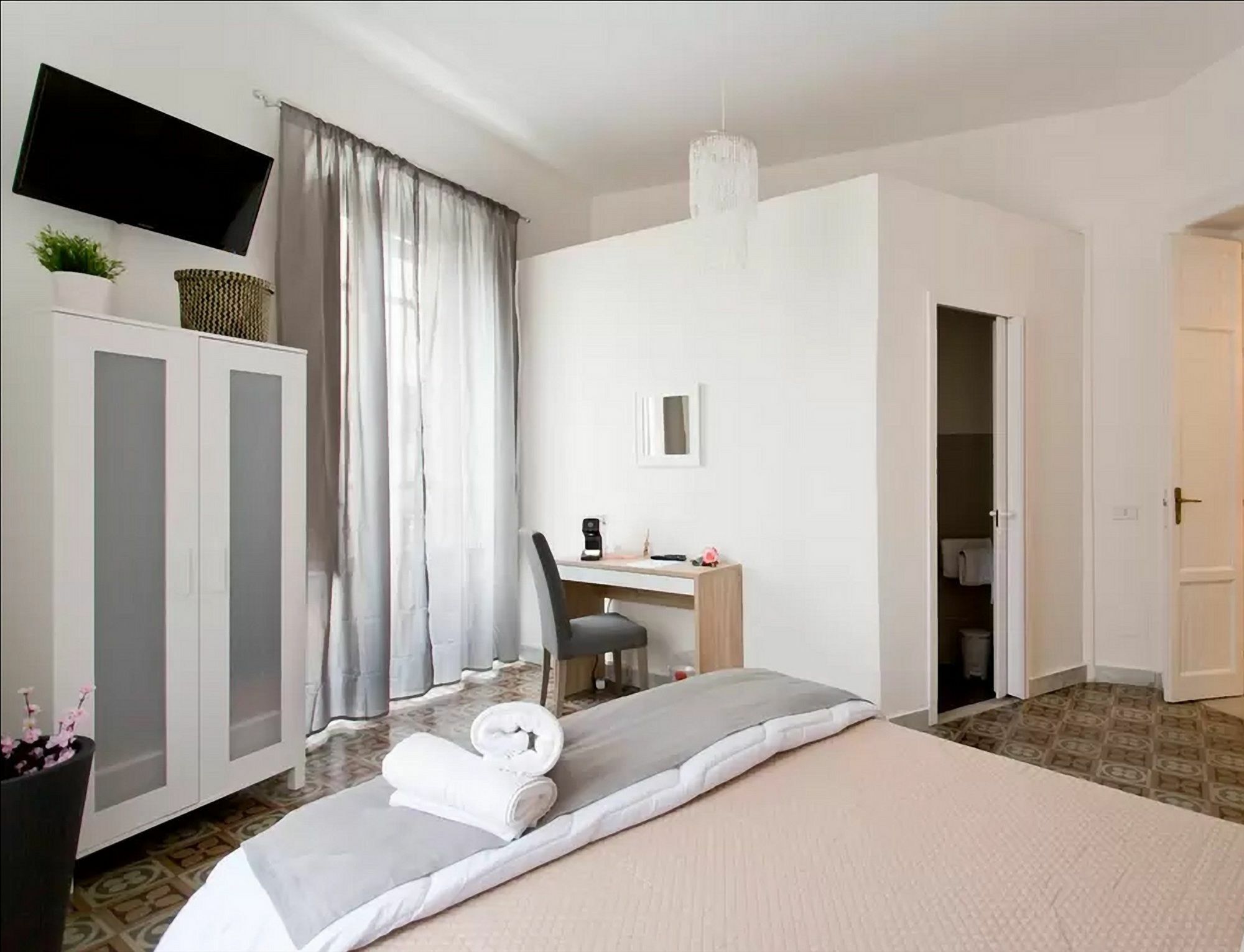 Bed and Breakfast Bb Essenze Palermo Zewnętrze zdjęcie